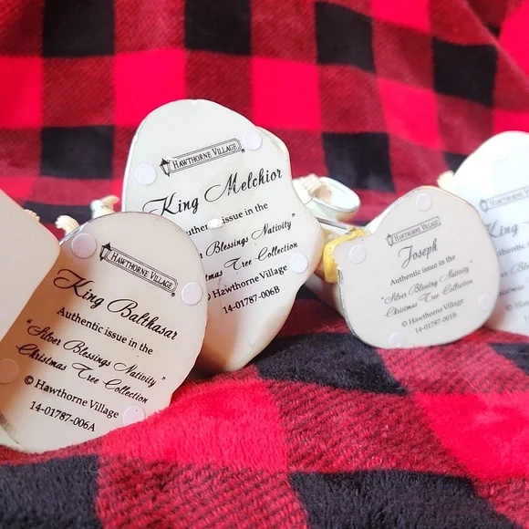 Hawthorne  Village, Christmas Holiday, Off-White Nativity Scene Set Decoration - Picture 12 of 16